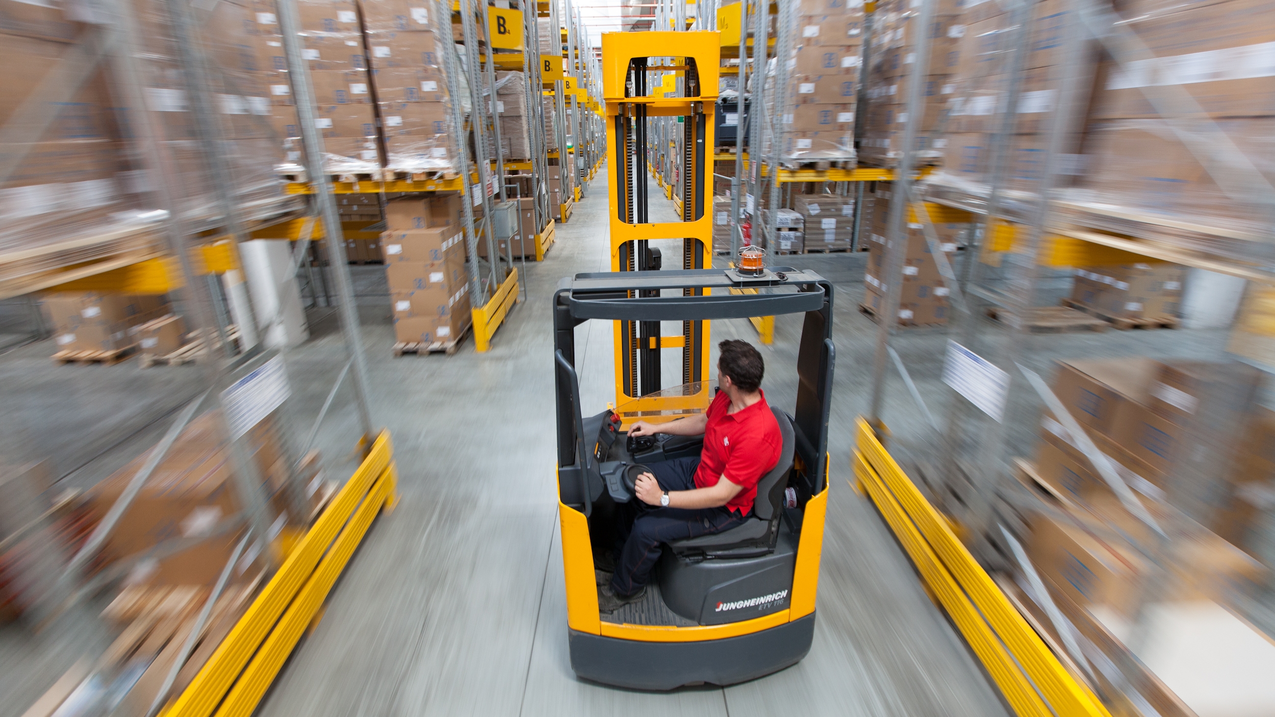 CORSO PER L’UTILIZZO DEI CARRELLI ELEVATORI
